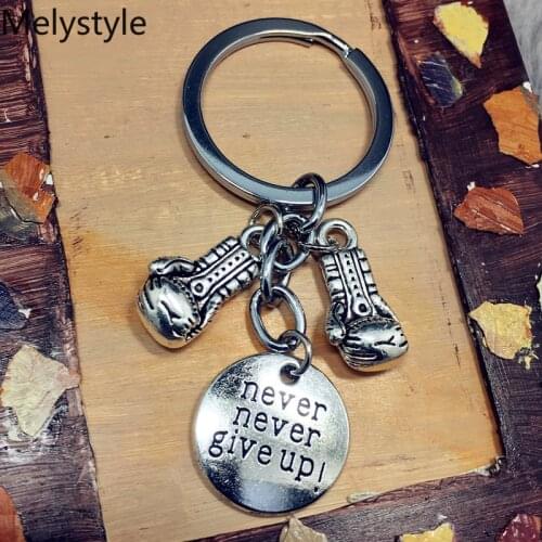 2019 Never Give-Up Boxing-Glove Keychains Pendants Love Gym Fitness Jewelry Car Bag Keyring Men Lady Bodybuilder Gift