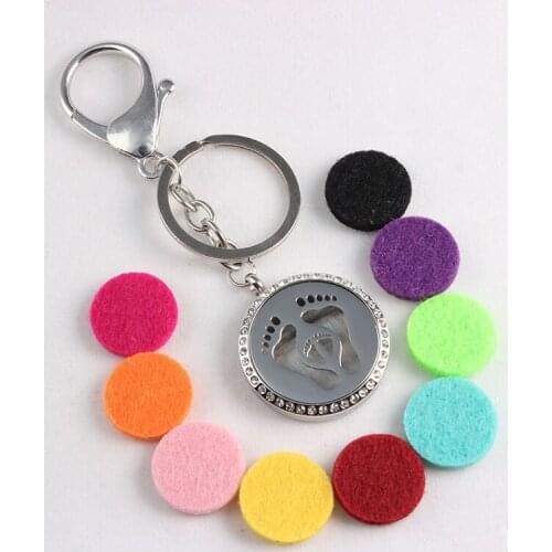 Round Feet Pattern Screw Stainless Steel Perfume Locket Keychains Essential Oils Diffuser Locket Keychains With Crystal 5PCS