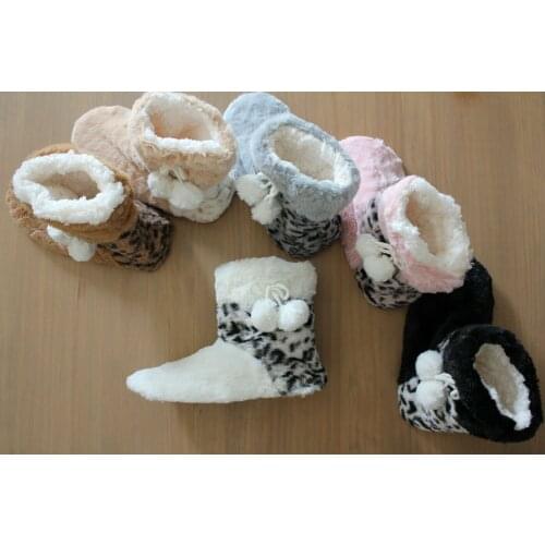 Home Walking Boots Soft Non-slip Closed Slippers Slippers Rubber Sole Pompom Lounge Soft Warm Winter