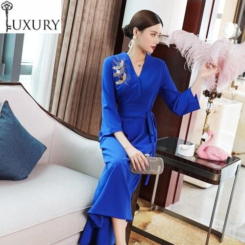 Jumpsuit High Quality Brand 2020 Autumn Fashion Rompers Women V-Neck Cute Birds Embroidery Wide Leg Pant Overalls Blue Black XXL