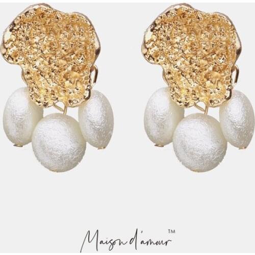 Korean Fashion Vintage Chic Luxury Gold Plating Alloy Sterliing Silver Stimulated Pearls Pendants Women Stud Earrings