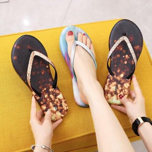 2021 New Summer Fashion Design Women Beach Flip-Flops Non-Slip Flat Ladies Outdoor Soft Slippers Womens Simple Flip-Flop TX447