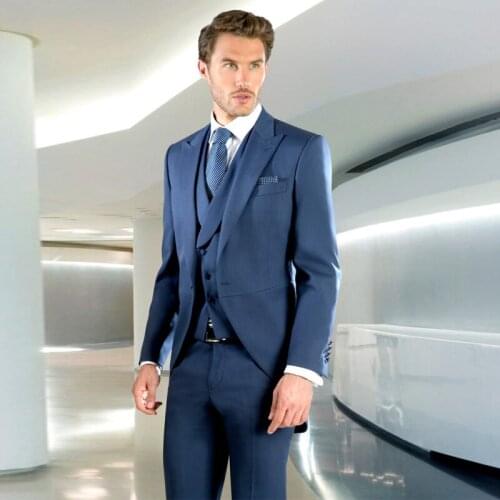 Ike Chimbandi Travel Vests