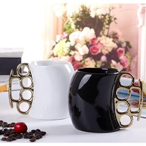 New 500ml ideas of fist cup copper joints, and brass knuckles novelty gift ceramics couples milk coffee mug