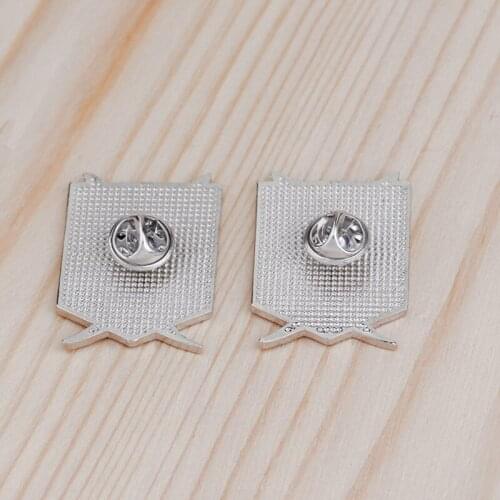 Anime Wing of Liberty Souvenir Pins Badges On Titan Scouting Legions Brooch LX9E