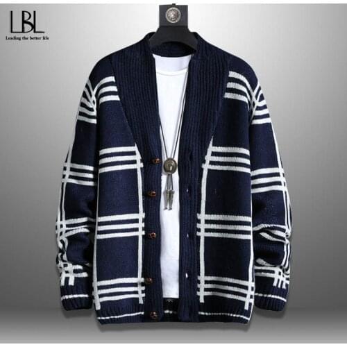 New Men Sweater Autumn Winter Long-sleeved V-neck Slim Fit Cardigan Single-breasted Fashion Mens Sweater Outwear Mens Clothing
