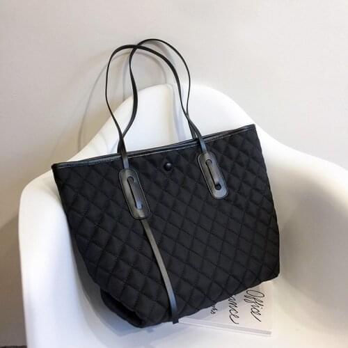 Diamond lattice Solid Color Shoulder Bags For Womens Designer Luxury Handbag 2021 Trends Simple High Capacity Tote Bags Shopper