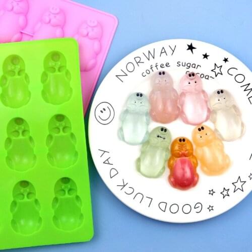 12 hole pig silicone chocolate cake mold Animal ice tray, reusable DIY glue mold
