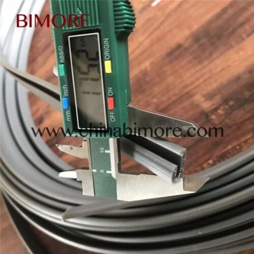 100m Escalator handrail guide