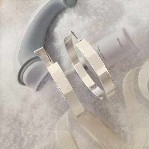 Causal Gold or Silver Color Plain Hoop Earrings For Women Girl Elegant Gorgeous Simple Basic High Finishing Jewelry Accessory