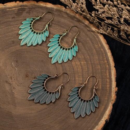 Charming Bohemian retro vintage leaf tassel French hook Statement hanging earrings for women and girls accessory Christmas gift