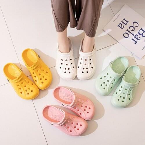 Sandals Women Summer Holes Shoes Men And Women Breathable Garden Shoes Women Lightweight EVA Beach Sandals And Slippers Men