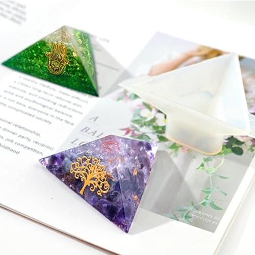DM089 Pyramid Mold Resin Charms DIY Jewelry Craft Supplies