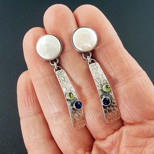 Delicate Round Disc White Pearl Drop Earrings Boho Silver Color Textured Metal Green Blue Beads Stone Earrings Jewelry