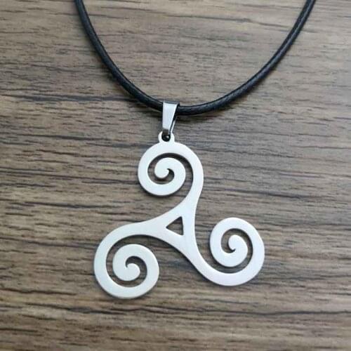 Vintage Stainless Steel Animated Cartoon Jewelry Helix Shape Pendant Leather Chain Necklace Fashion Unisex Accessories For women