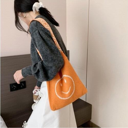 Japanese INS Style Winter Women Woolen Yarn Tote Shopping Bag Custom Logo Smile Face Beautiful Crochet Knitted Handbag