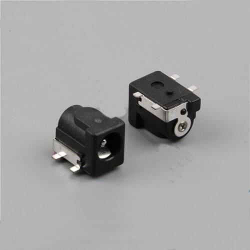 Fixed foot 2 outer diameter 6.4 inner core PIN pin 4 foot high temperature resistant high quality DC power socket female seat