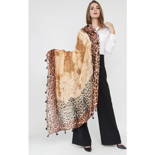 Four Seasons New Gradient Leopard Pattern Fashion Banquet Warm Mid-length Fringed Cotton And Linen Scarf