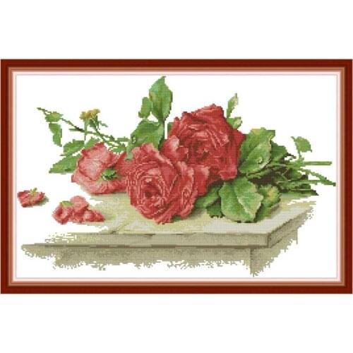 14/16/18/27/28 Red roses on the table counted Cross Stitch Set DIY DMC Chinese Cross-stitch Kit Embroidery Needlework home decor