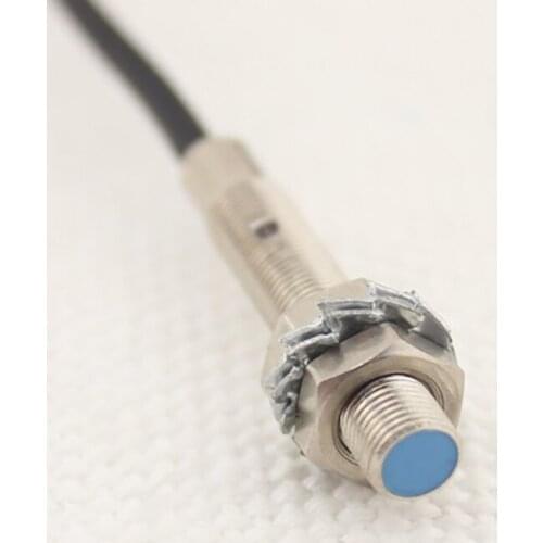 Free Shipping 10pcs LJ5A3-1-Z/AY PNP Mini Indutance proximity switches M5 DC12-24V Wire Normally Close 2M length NO