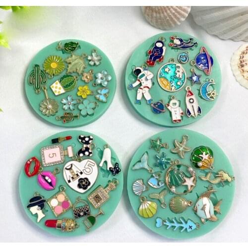 DIY Crafts Jewelry Casting Tool Earrings Epoxy Resin Mold Necklace Pendant Silicone Mould