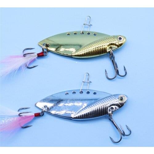 1pcs Flying fish culter sequins Metal Lure 10g Vibration Spoon jig Wobblers Artificial bait Cicada with feather Treble Hook