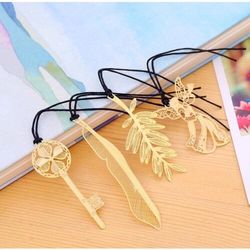 1 Piece China Style Exquisite Paper-cut Art Classic Bookmark Key Feather Leaf Angel Bookmarks for Kids Toy Book Decoration