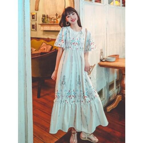 Summer New Womens Ins Net Red Same Print Dress Bohemian Travel Vacation Beach Dress Retro Floral Palace Style Long Dress