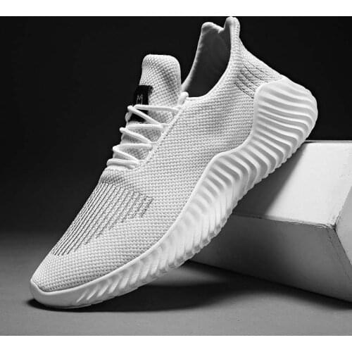 Men Running Shoe Comfort Slip on Mens Sports Shoes Low Top 2020 Mens Sneakers Big Size Sport Shoes Male Platform Tennis Shoe H2