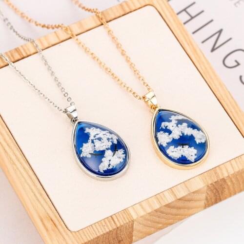 BOEYCJR Flying Eagle Blue Sky and White Clouds Resin Pendant Necklace Fashion Jewelry Novel Design Necklace for Women