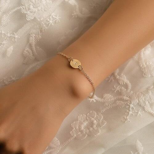 Hot Selling Europ 26 Letters Coin Charms Bracelets for Women Gift