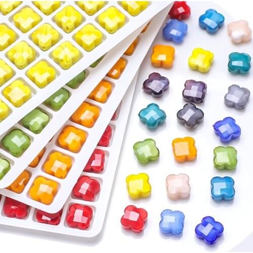 30Pcs/Lot Glass Petal Beads Green Four-leaf Clover Shape 12MM Charms Crystal Cross Pendant Accessories Craft In Bulk Wholesale