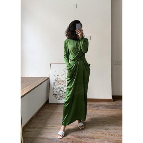 Korea Designer Emerald Green Twisted Belted Satin Maxi Dress Retro Pocket Slit Long Sleeve Drapped Bias Cut Party Event Gown