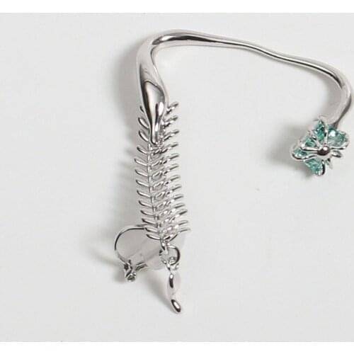 Ring bone ear ear clip spider design sense around ear-mounted ear-free hole-free ear clip