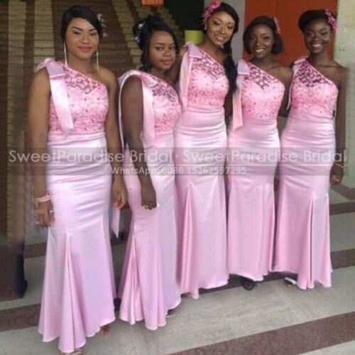 Cheap White Mermaid Bridesmaid Dresses Off Shoulder Vestidos Women Long Sweep Train Customize Bridal Dress Formal Gown