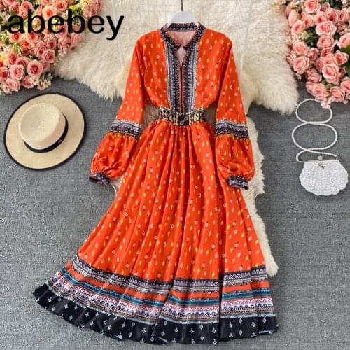 2021 New Summer Bohemian O-neck puff sleeve Dress heavy industry embroidery high waist mid-length big skirt Dress