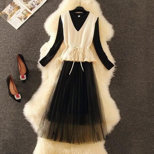 2020 Autumn Winter New Two Pieces Sets Knitted Suit 2pcs Sets Women Lace Up Ruffle Vest Sweater + Mesh Sheer Long Pleated Dress