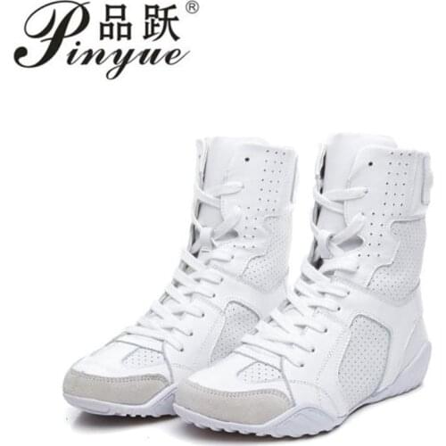 Pinyue Lace