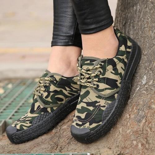 Flat Shoes Women Canvas Platform Shoes 2018 Autumn Espadrilles Women Camouflage Sneakers Breathable Ladies Casual Shoes