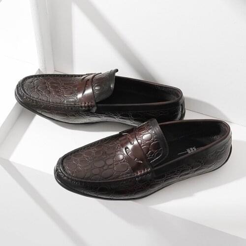 Men Shoes 2021 Spring Summer Autumn Fashion Loafers Shoes Men Classic Brand High QualityLuxury Cow Leather Drive Boat Shoes