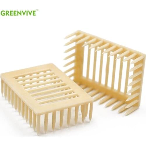 2 Pcs Queen Cages Prisoner Quality Queen Bee Cage Beehive Buckle Cover beekeeping equipment and tool for Beekeepers