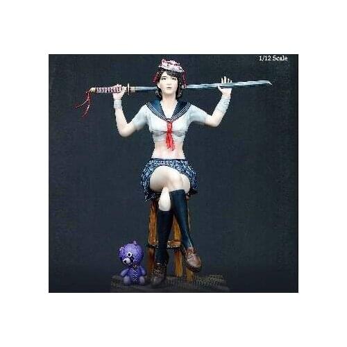 1/35 resin figure full body model female warrior sitting posture GK figure