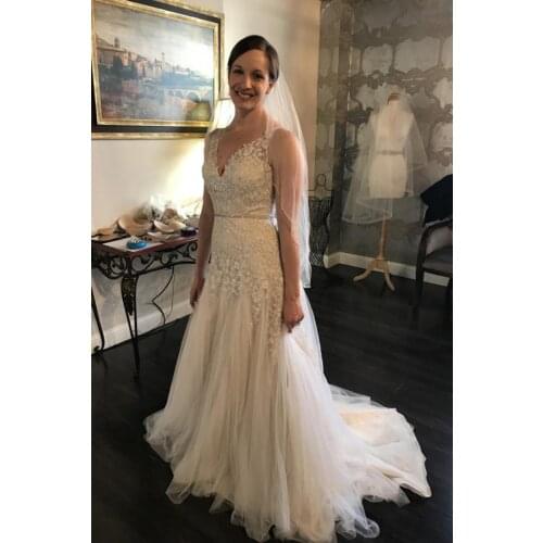 Lace Appliques Wedding Dress for Bride 2021 Sweep Train V Neck Sleeveless Wedding Bridal Gowns Vestido De Novia