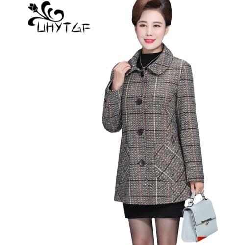 UHYTGF Women winter coats Middle-aged female elegant woolen coat loose 6XL plus size jacket Fashion striped autumn wool coat 843
