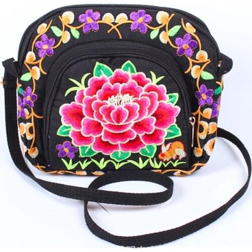 New ethnic embroidery bag ladies embroidery shoulder bag coin purse mobile phone bag single shoulder cross bag wholesale SP0232