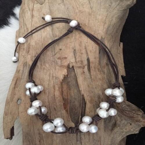 Siqi Women's Leather Chokers