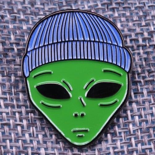 Green alien pin outer space ET brooch funny movie fans gift science astronomy jewelry novelty decor