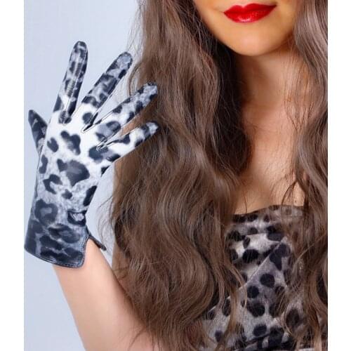 Fashion Trend LEOPARD GLOVES Real Leather White Black Wrist Short Lambskin Sheepskin 22cm Women Leather Gloves WZP31