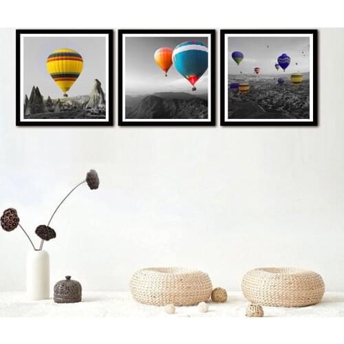 Modern Fashion Colorful Balloon Landscape Wall Art Canvas Painting Nordic Posters and Prints Pictures for Living Room Home Decor