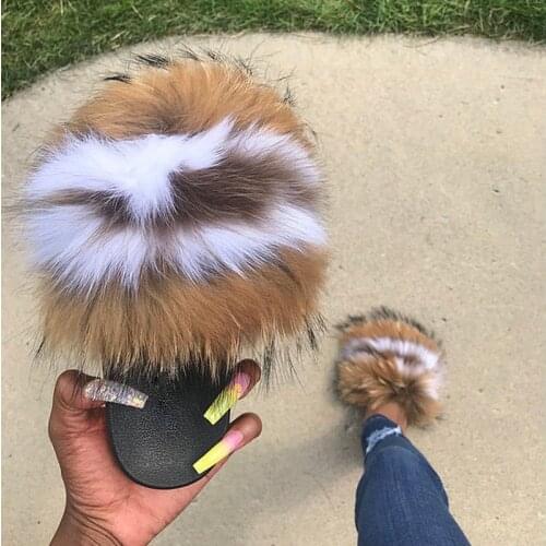 Summer Popular Women Plush Furry Fur Slippers Girls Beautiful Colors Fluffy Fur Slides Ladies Party Fur Beach Flip Flops Hot